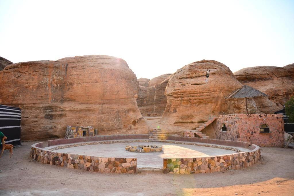 Готель Petra Spirit Camp Al Hayy Екстер'єр фото