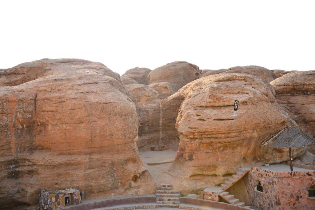 Готель Petra Spirit Camp Al Hayy Екстер'єр фото